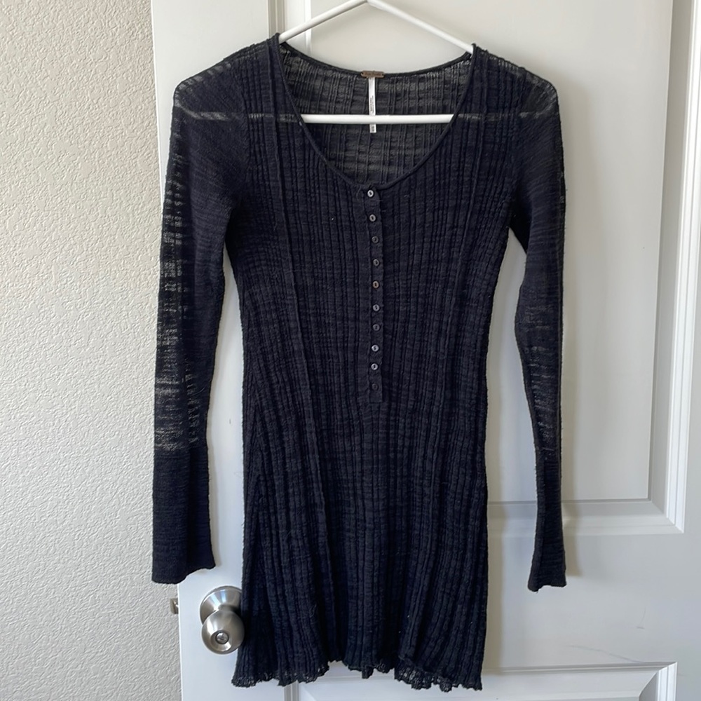 Black Ribbed Long-Sleeve Henley Top